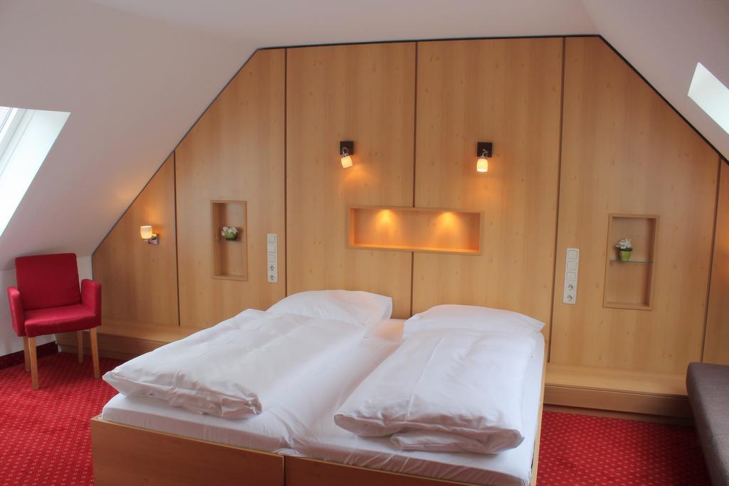 Steichele Hotel & Weinrestaurant Nuremberg Room photo